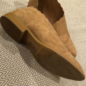 Qupid Camel booties with scallop sides